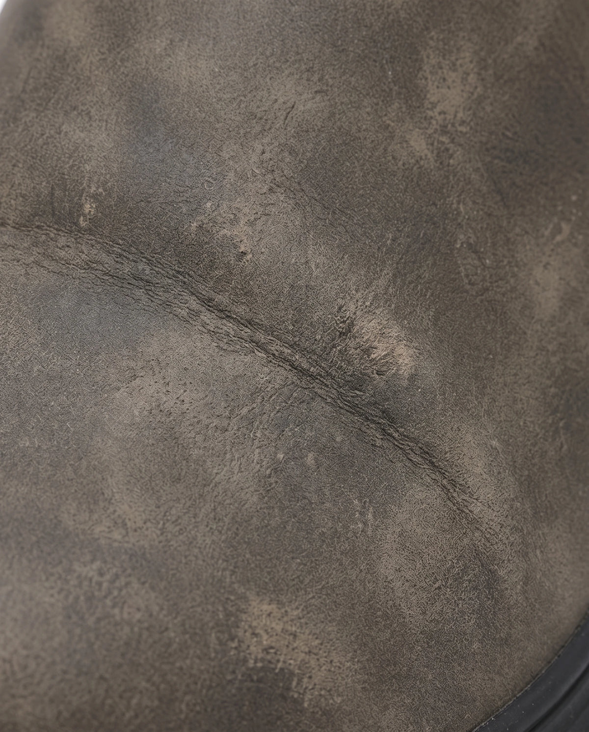Men's Distressed Chelsea Boots - Jayce - Detail Material Texture
