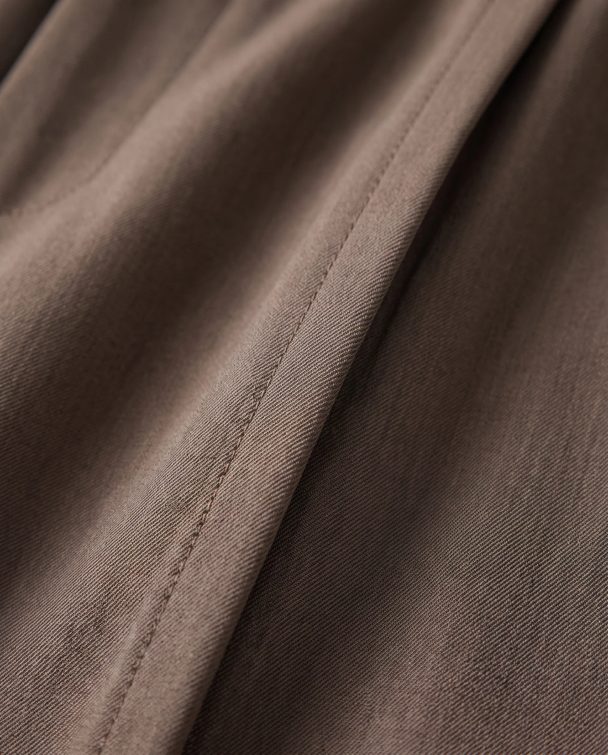 Men's Relaxed Straight-Leg Trousers - Hartley - Pressed Crease Detail
