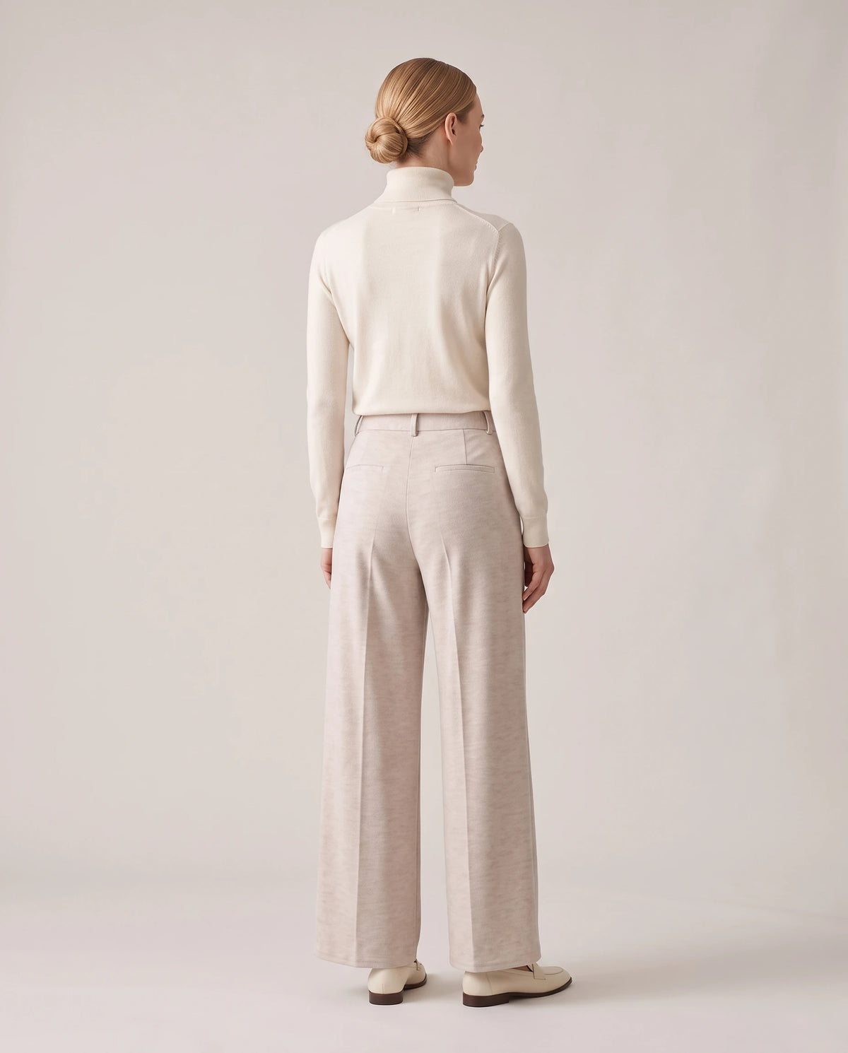Women's Wide-Leg Pants - Serena - Model Back