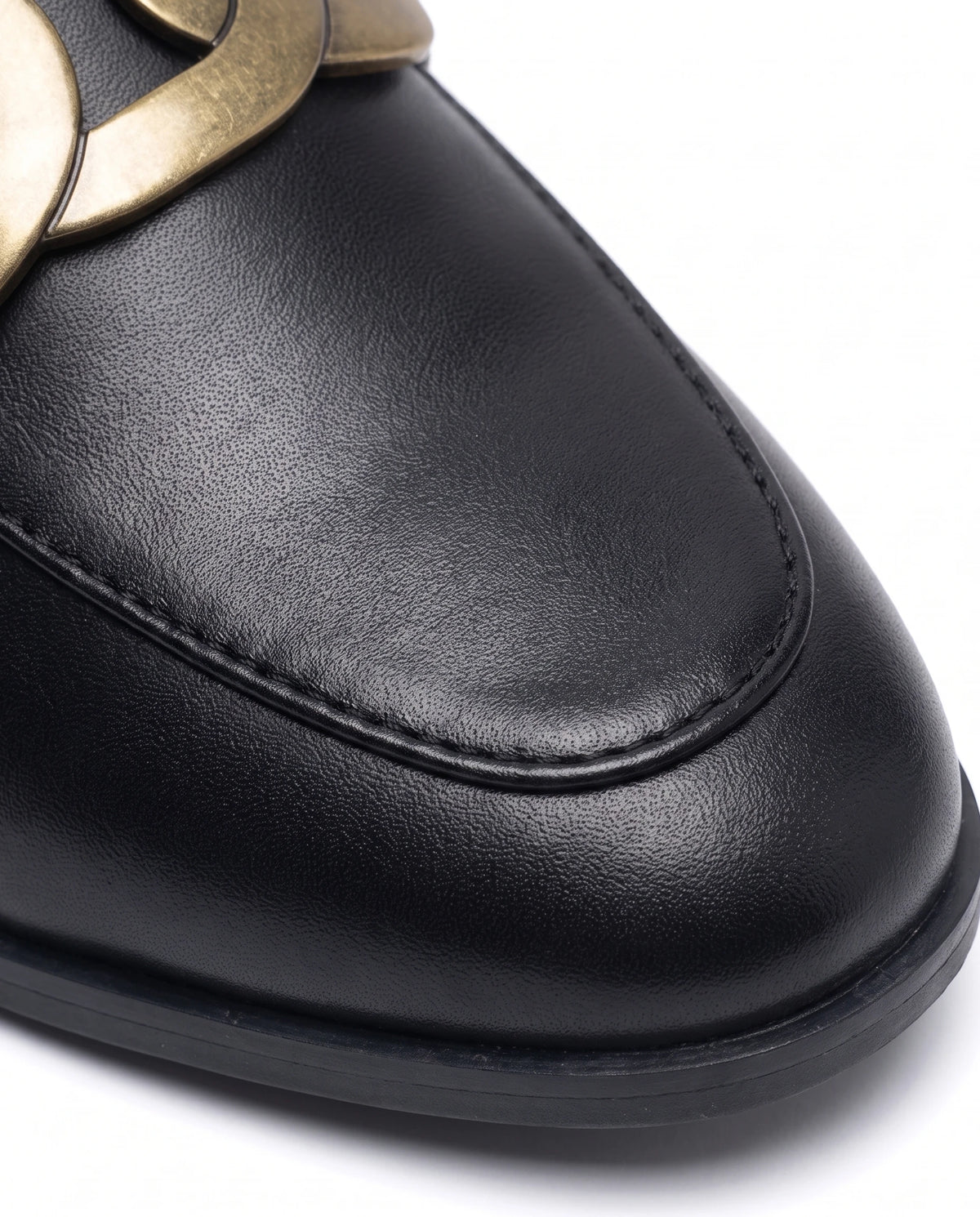 Women's Chain-Trim Leather Loafers - Duchess - Detail Leather Texture