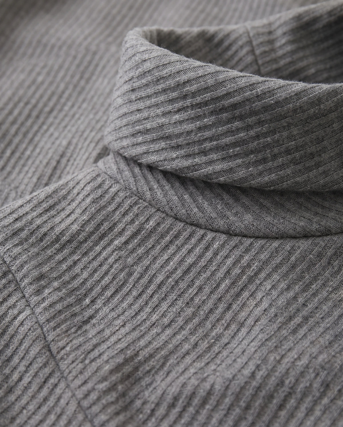 Women's Ribbed Turtleneck A-Line Maxi Dress - Thalia - Turtleneck Detail